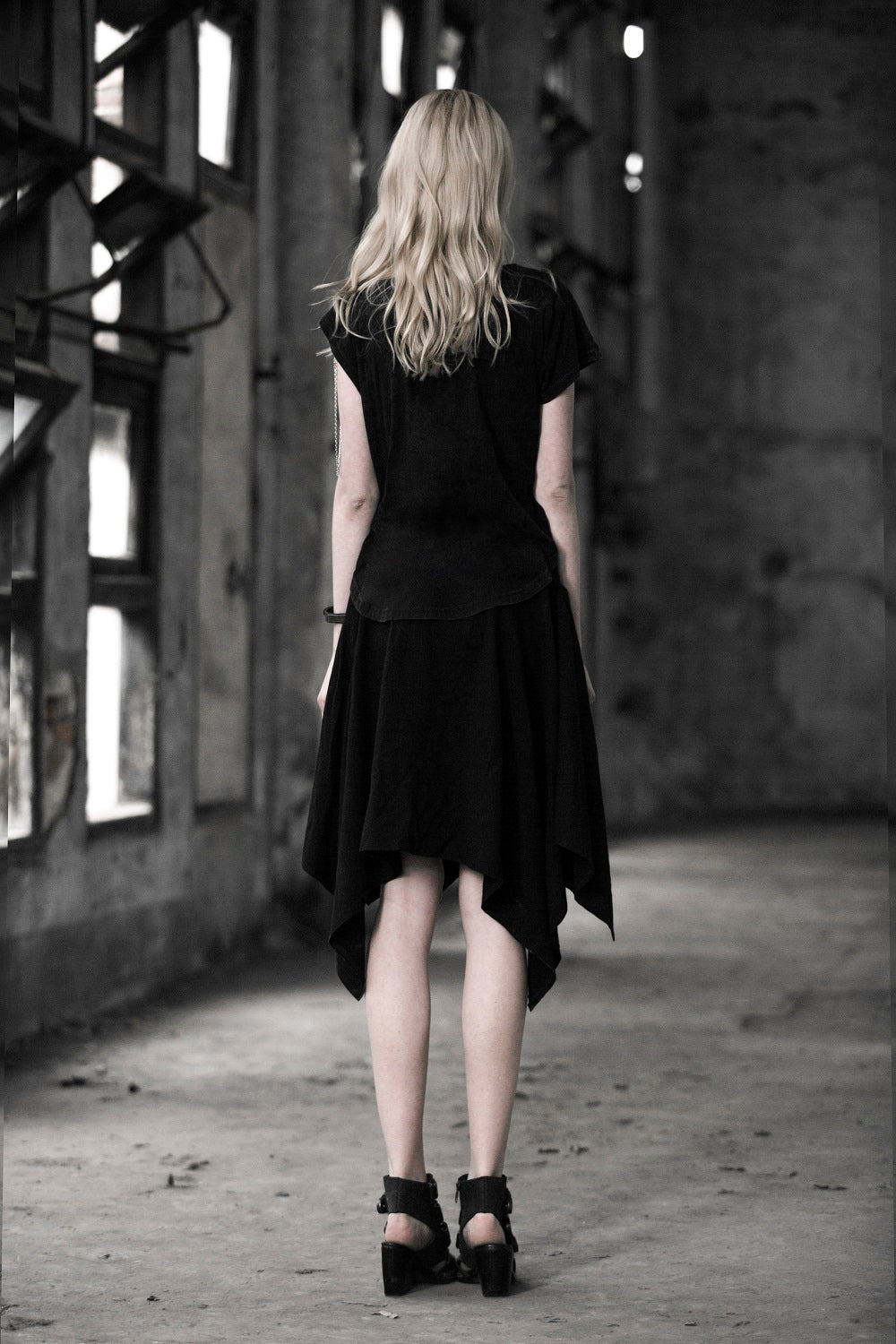 PQ-001 Zipped Adjustment black Gothic Skirt With Irregular Hem